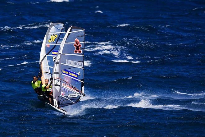 Kevin Pritchard and Albeau go head to head - 2009 Gran Canaria PWA Grand Slam - Day 4 <br />
 ©  John Carter / PWA http://www.pwaworldtour.com